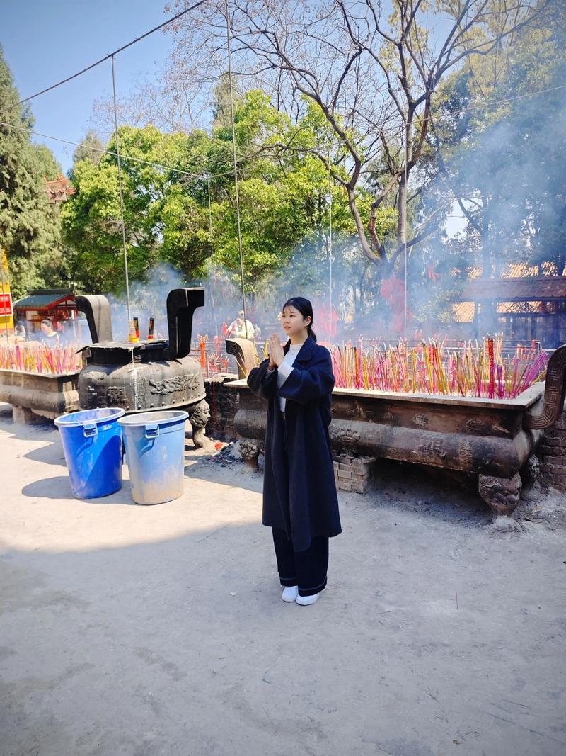 2026年4月感恩祈福吉日 2026年3月寺庙祈福黄道吉日查询-第1张图片